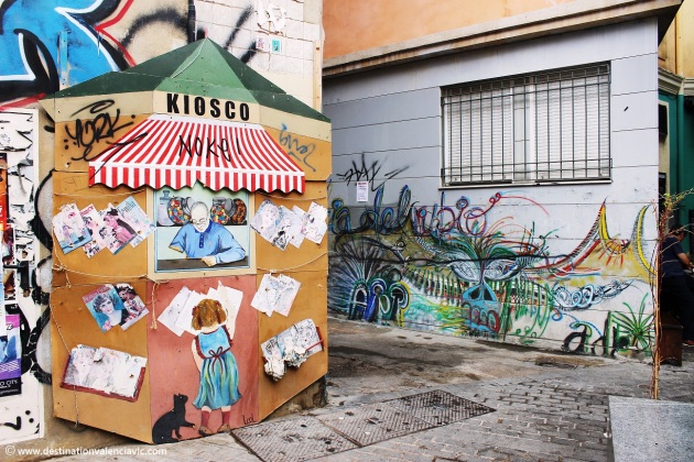 kiosco-plaza-del-arbol-street-art-valencia